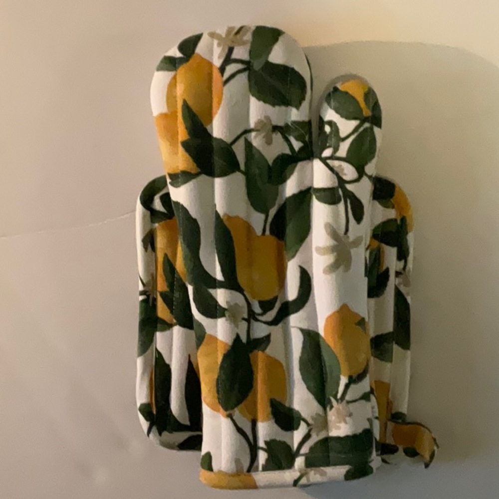 Threshold Lemon Print Oven Mitt Set - Green and Yellow 100% Cotton 2pc NWT